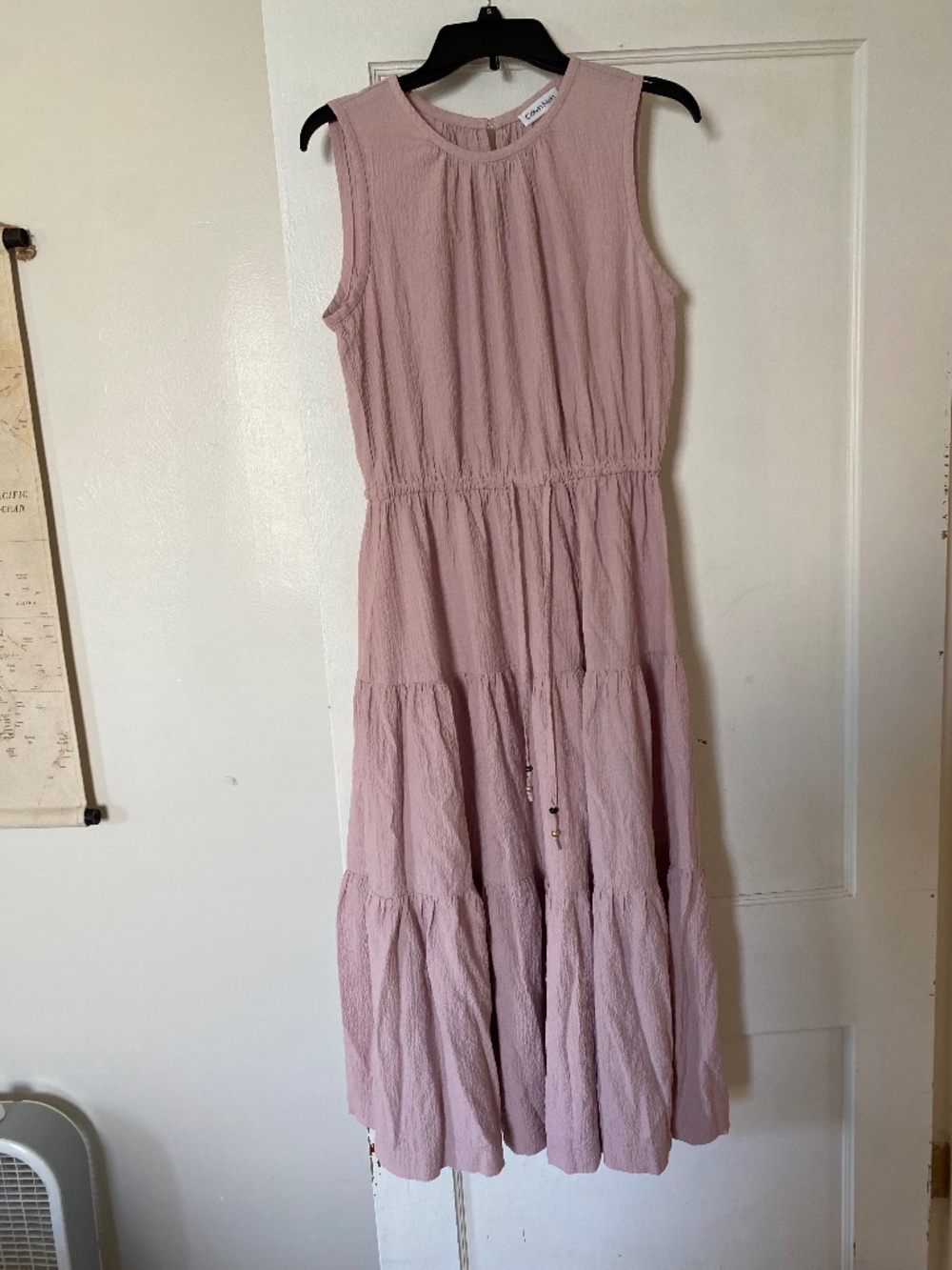 Womenโs pink jumper dress